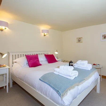 Ristbrow Farm Holiday home *